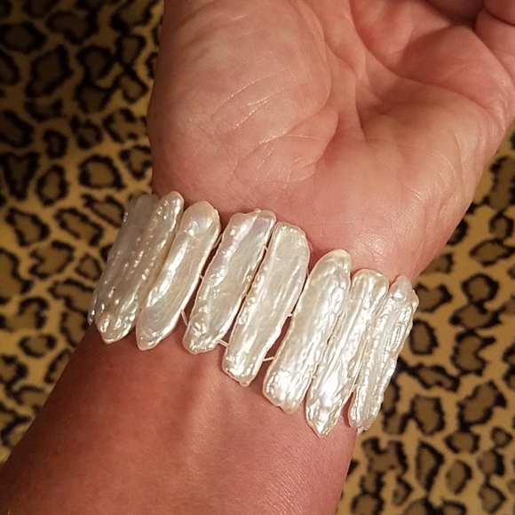 Exquisite long Biwa Pearls bracelet-NEW! - Picture 3 of 3